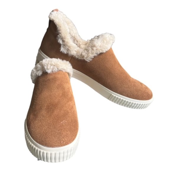 Timberland Shoes - Timberland Skyla Bay Slip-On - Women's 9 NWOT